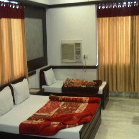 Hotel Ambaji International Ranpur Buitenkant foto