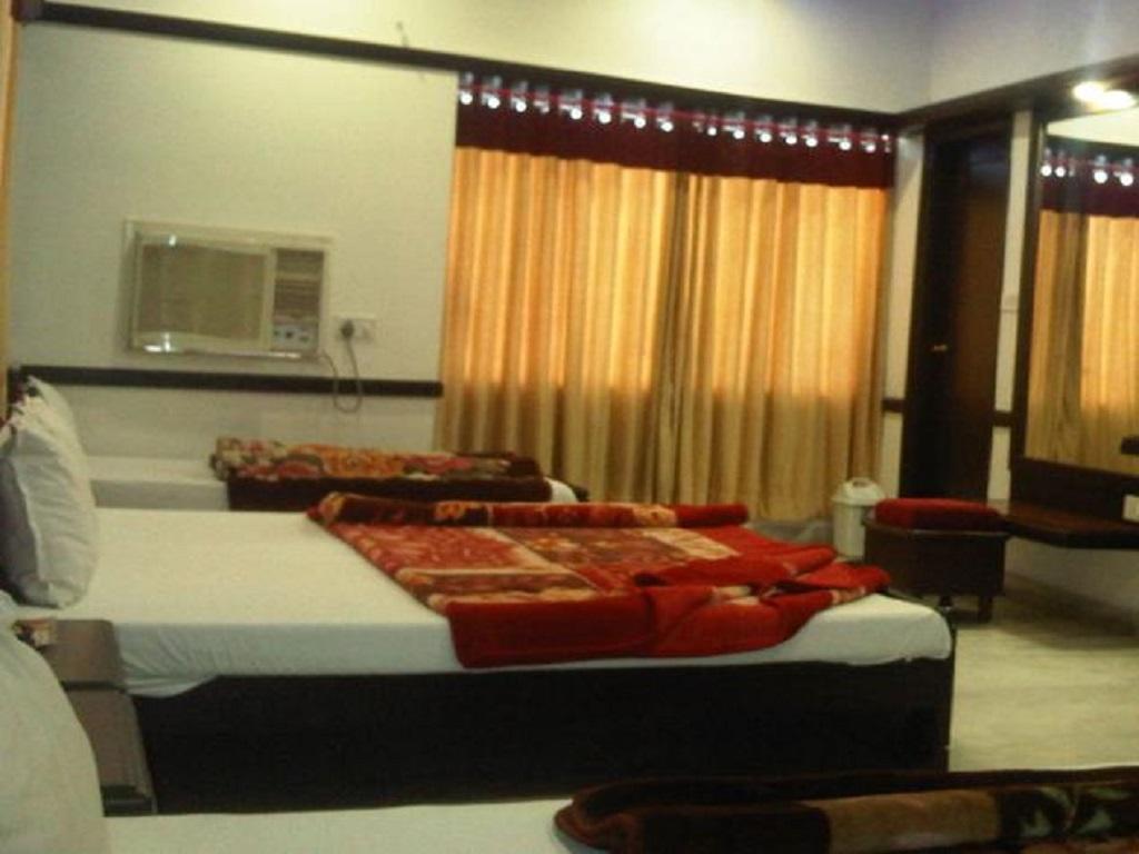 Hotel Ambaji International Ranpur Buitenkant foto